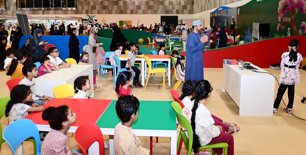 أدب الطفل في عُمان: قطاع ناشئ يبحث عن استثمار حقيقي لحماية الهوية وبناء الأجيال